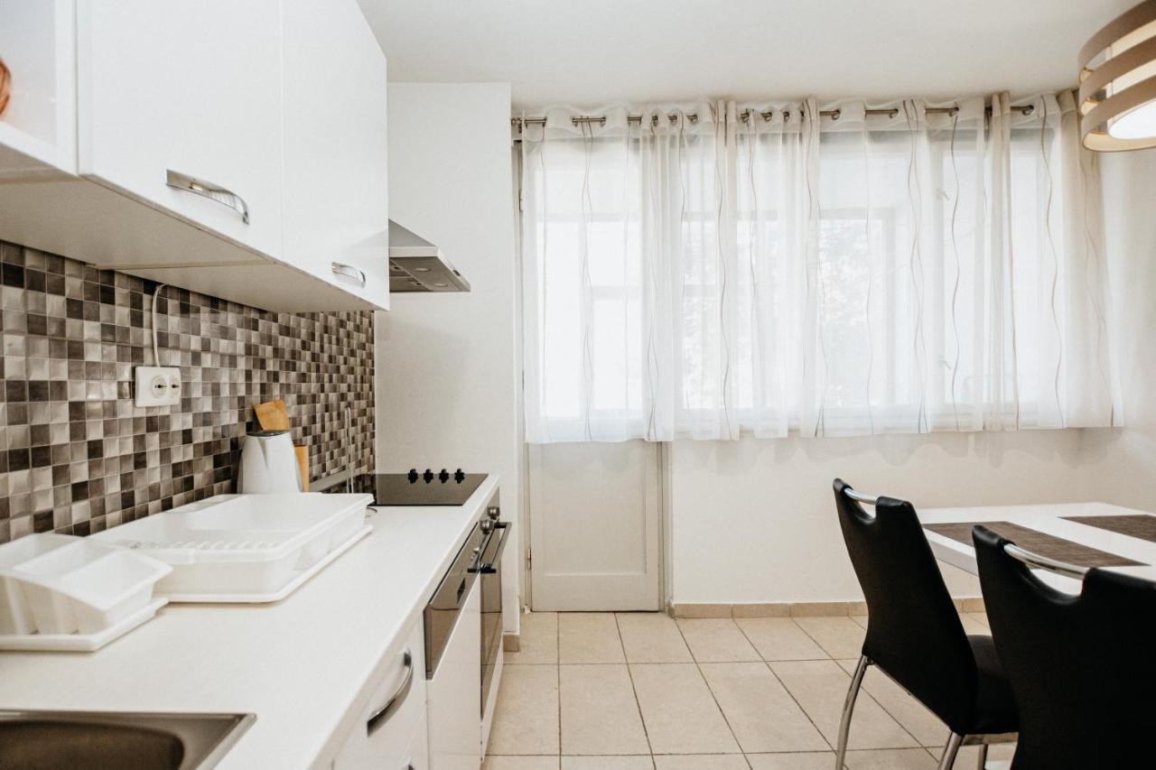 Double And Single S Apartments Zadar Exterior photo